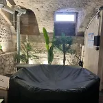 Apartment Jungle Evasion Avec Jaccuzi En Centre *