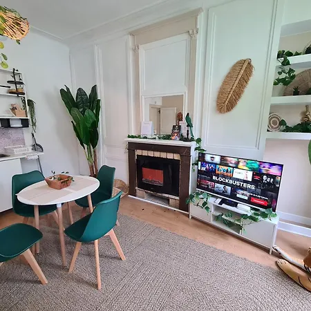 Jungle Evasion Avec Jaccuzi En Centre